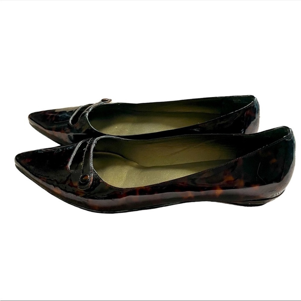 Stuart Weitzman tortoiseshell flats size 8.5